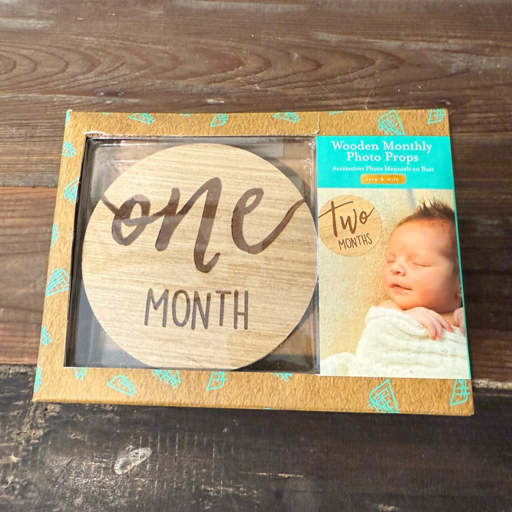 Monthly photo props